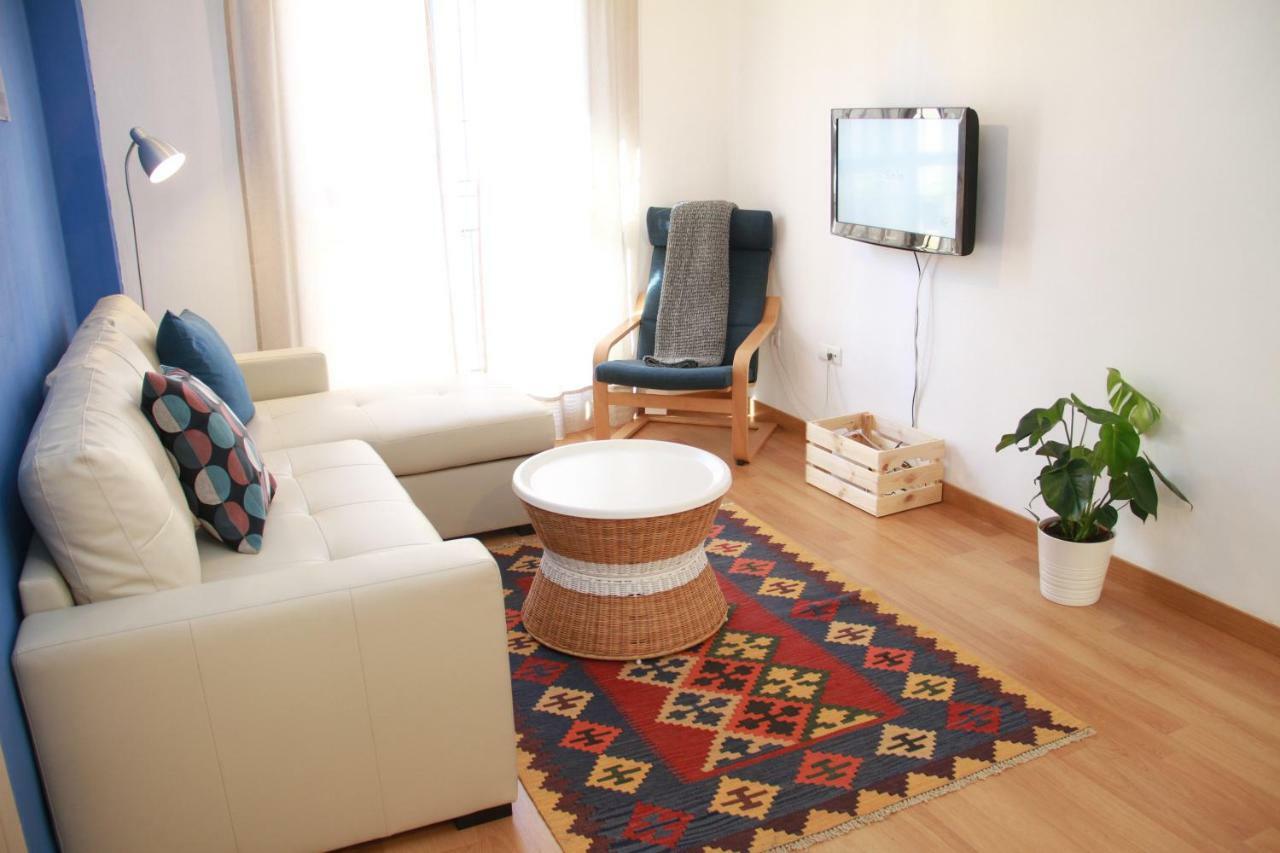Cozy & Bright Apartment มาลากา ภายนอก รูปภาพ